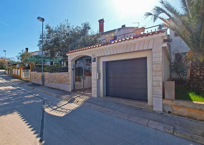 Apartments Lidija 1305