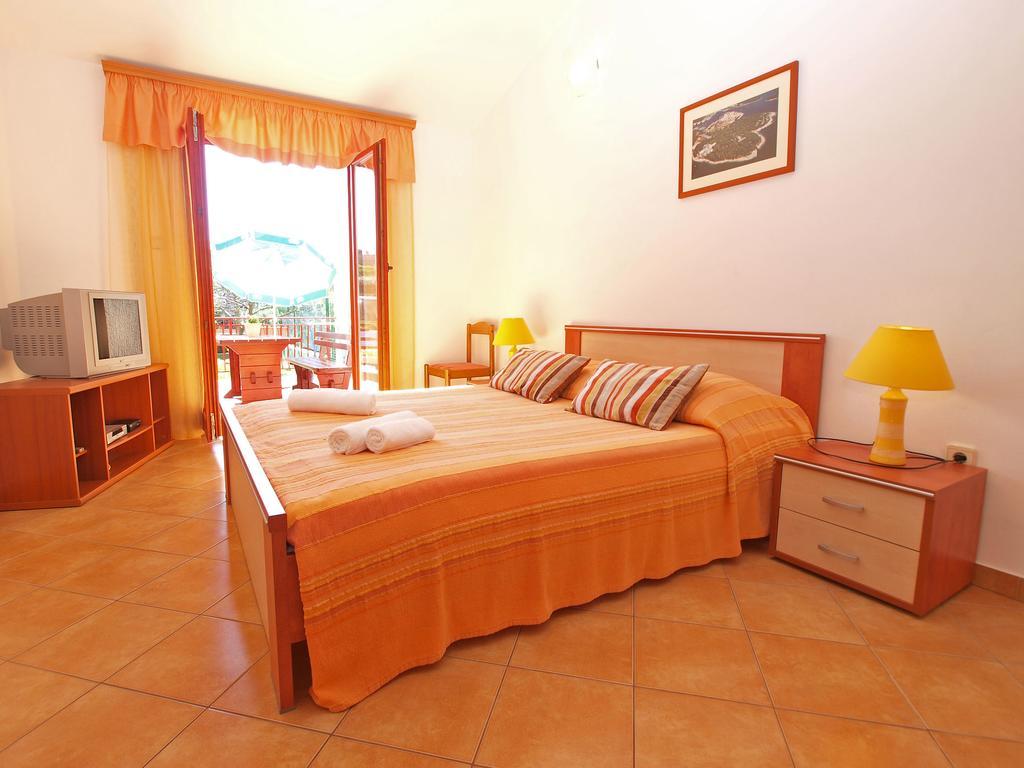 Lidija 1305 Apartment